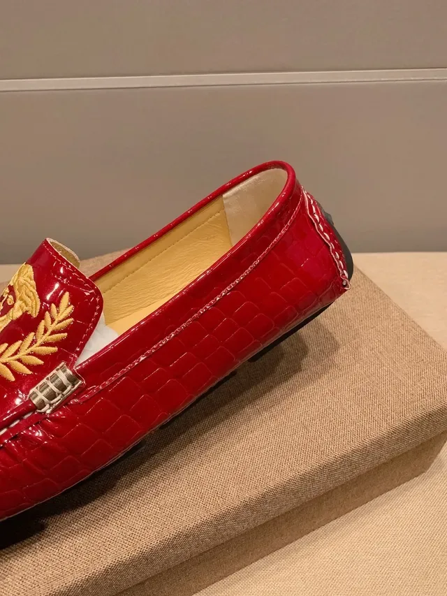Versace Medusa Red Gold Patent Croc-Embossed Leather White Contrast Stitching Loafer 6