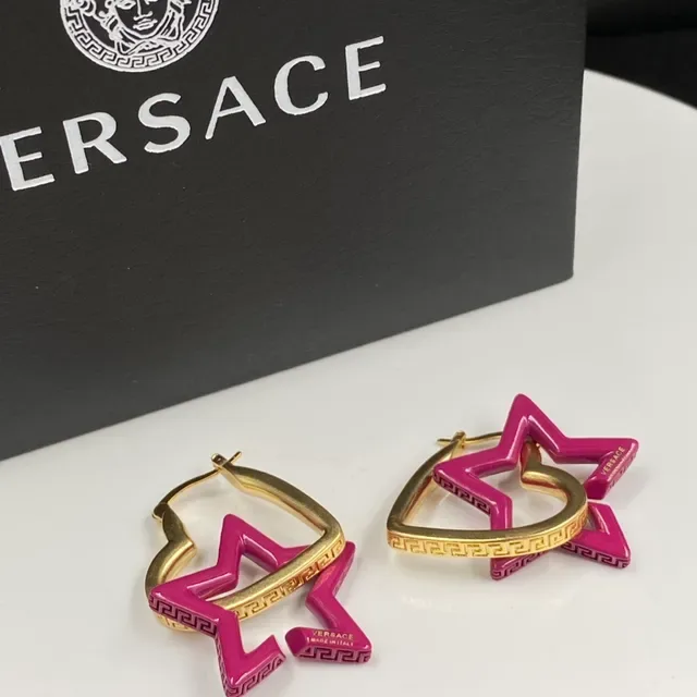 Versace 粉金心形搪瓷耳环 4