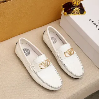 Versace Virtus 白色纹理皮革金色 Logo 乐福鞋