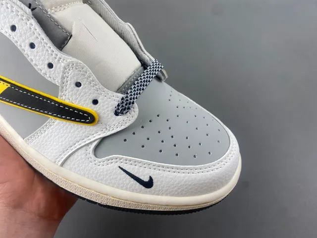 Xiaomi SU7 Collaboration Sneakers Lifestyle à Lacets Bas 2