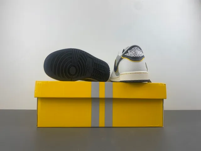 Xiaomi SU7 Collaboration Sneakers Lifestyle à Lacets Bas 16
