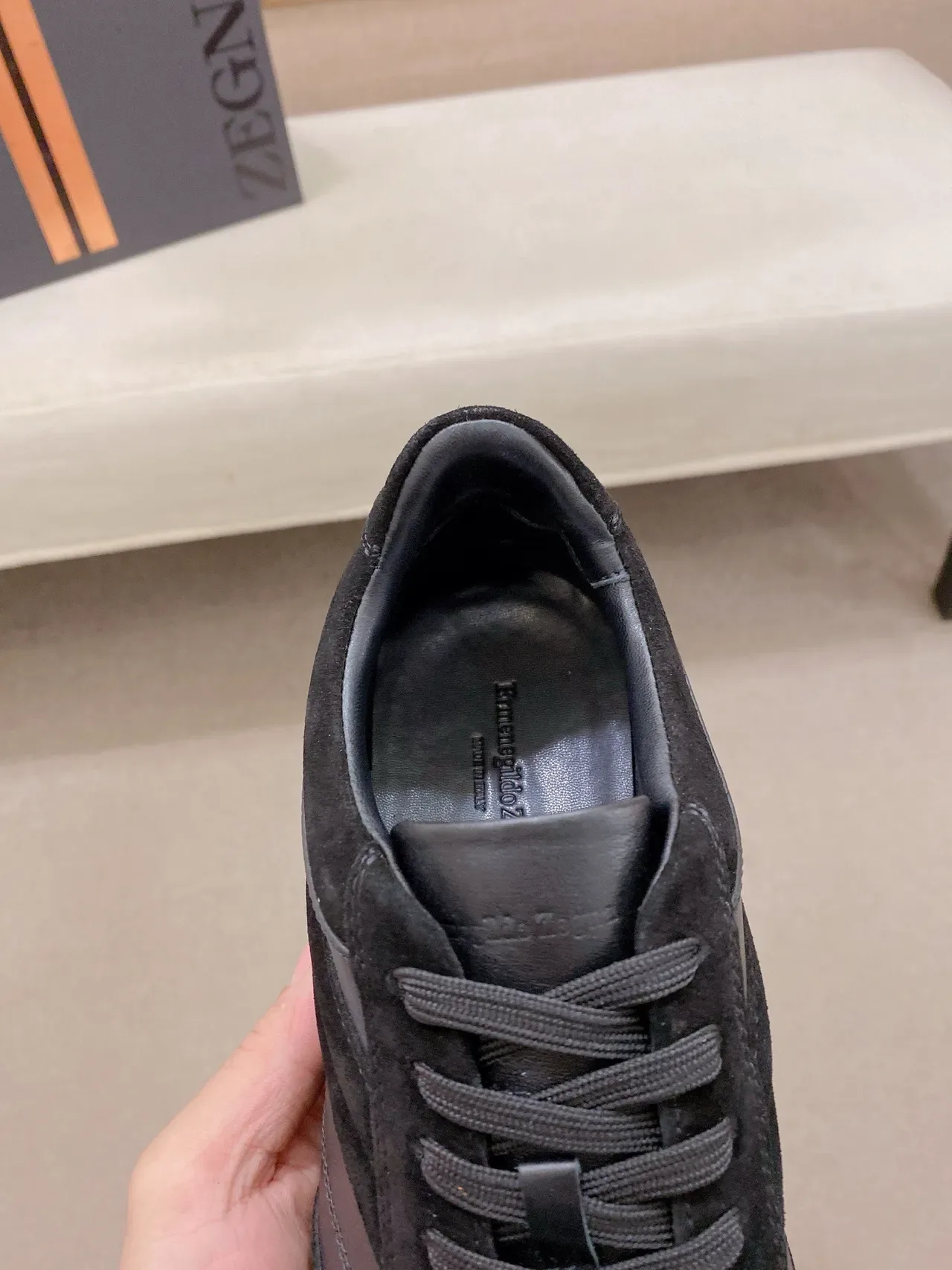 Ermenegildo Zegna काला और भूरा स्यूड लेदर लाइफस्टाइल स्नीकर 6