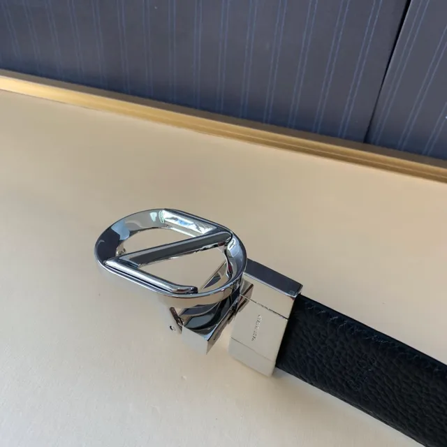 Zegna Preto Prateado Polido D-Ring Buckle Texturizado Keeper Tab Cinto de Couro 3