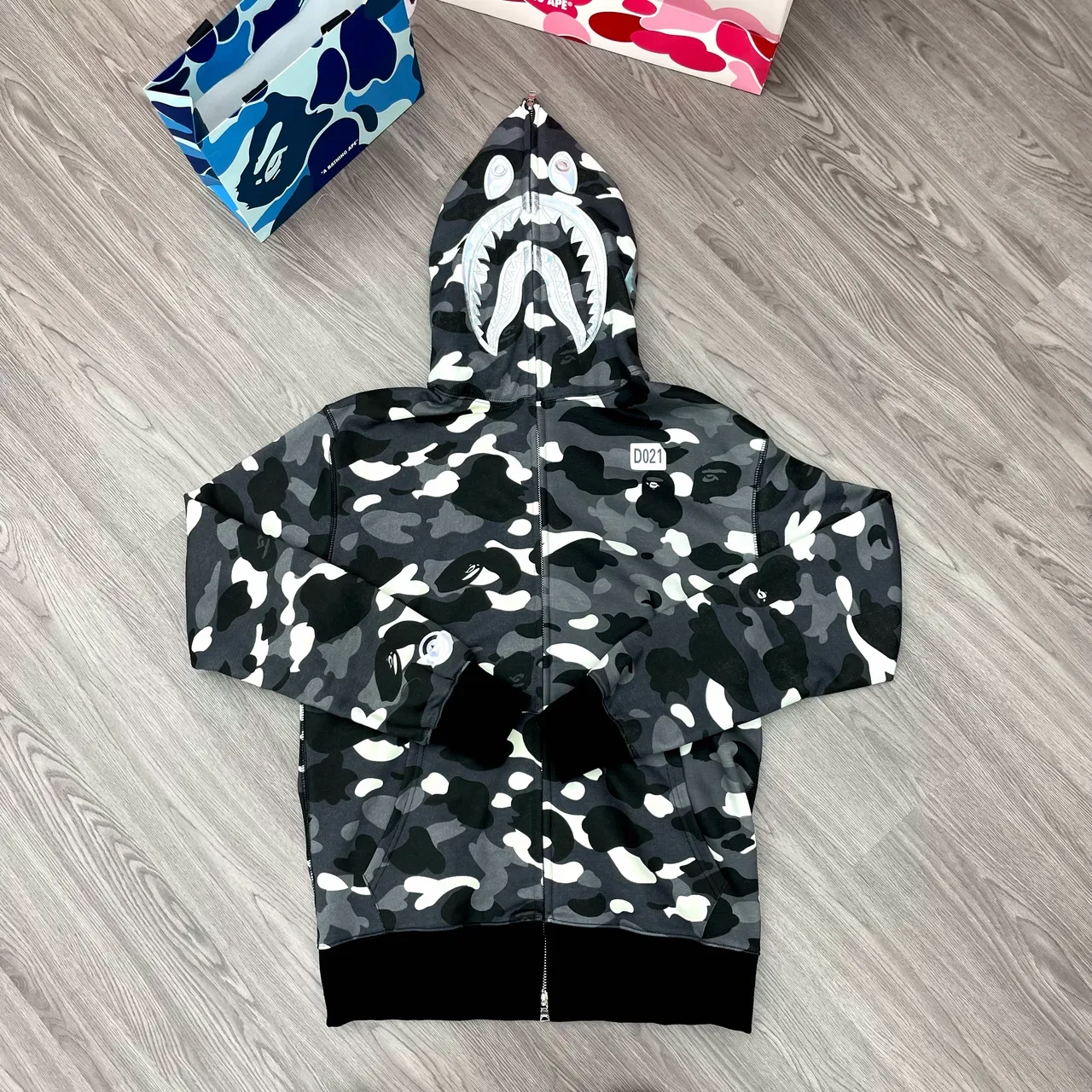هودي A Bathing Ape Shark أسود أبيض سحاب كامل 2