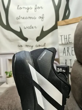 Adidas Sneakers Lifestyle Noires et Blanches à Encolure Basse en Mesh 3