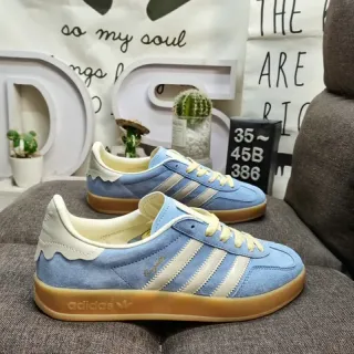 Adidas أزرق بيج منخفض القدم جلد الماعز العلوي نمط حياة حذاء رياضي