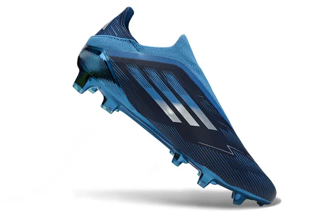 Adidas Sapatos de futebol azul preto de baixo corte com colar de ajuste de meias, sola metálica translúcida, superfície firme 2