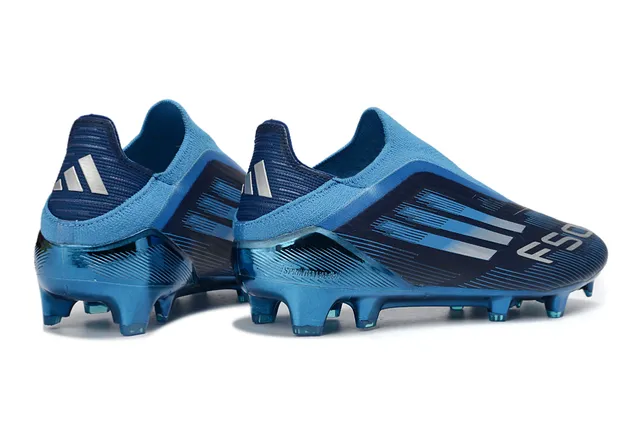 Adidas Sapatos de futebol azul preto de baixo corte com colar de ajuste de meias, sola metálica translúcida, superfície firme 5