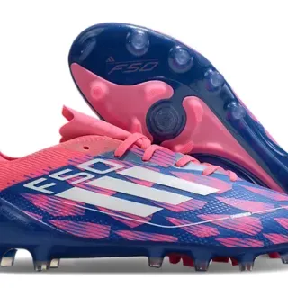 Adidas Zapatillas de fútbol azul rosa de bajo corte con upper sintético tacos cónicos moldados para terreno firme