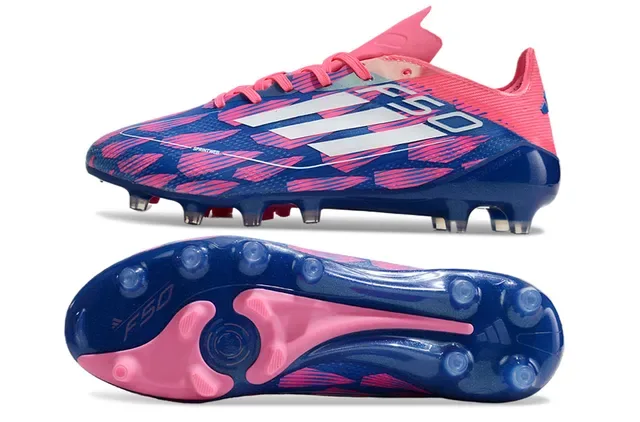 Adidas Zapatillas de fútbol azul rosa de bajo corte con upper sintético tacos cónicos moldados para terreno firme 6