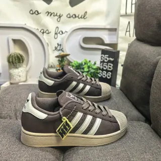 Adidas بني بيج لوتوب كبسول لايف ستايل سنيكرز