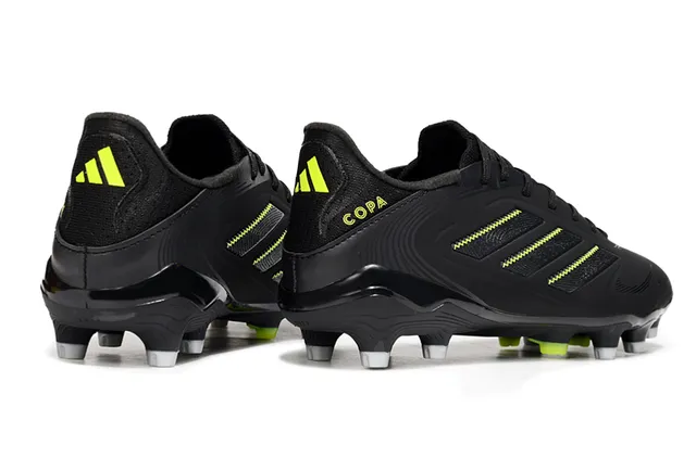 Adidas Copa أسود نقي ونيون لايم أحذية كرة قدم للأرض الصلبة 5