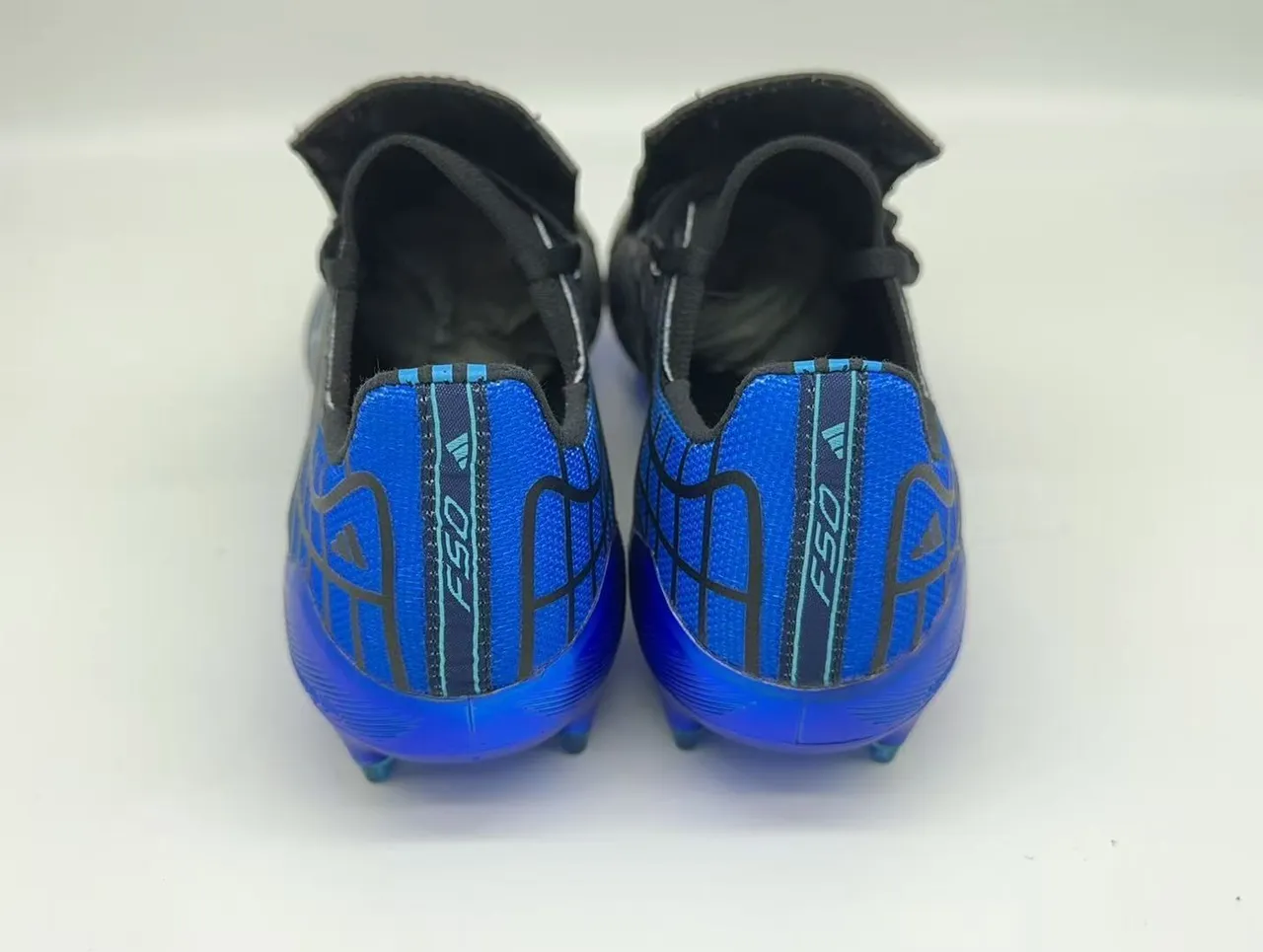 Adidas F50 Noir Bleu Sans Lacets Fermeture Sangle Haut Synthétique Texturé Terrain Ferme Chaussures de Football 21