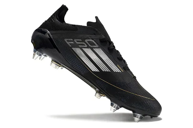 Chaussures de football Adidas F50 Noir et Or Low-Cut Upper Synthétique Sprintweb Cage Firm-Ground 2
