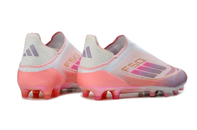 Adidas F50 Sapatos de futebol rosa transparente sem cadarços com ajuste de meia parte superior translúcida sola com gradiente superfície firme 14