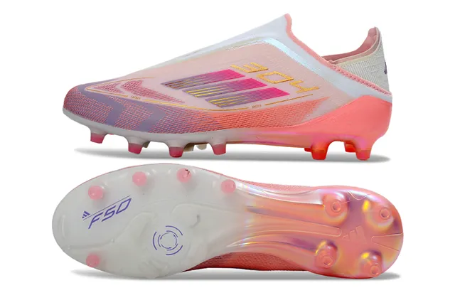 Adidas F50 Sapatos de futebol rosa transparente sem cadarços com ajuste de meia parte superior translúcida sola com gradiente superfície firme 15