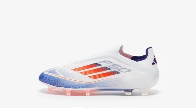 Adidas F50 सफेद नीला सॉक फिट कॉलर ग्रेडिएंट स्ट्राइप ओवरले फर्म ग्राउंड फुटबॉल जूते 13
