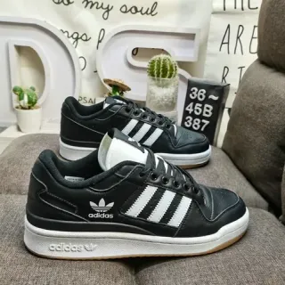 Adidas Forum Low Noir Blanc Gomme Lifestyle Sneakers