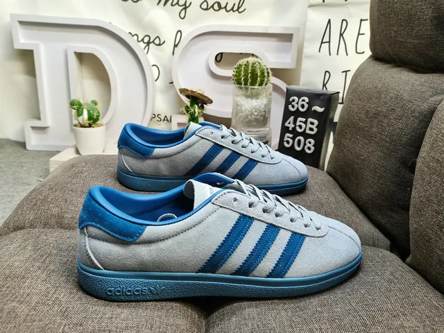 Adidas Chaussures Lifestyle Gris Noir Low-Top à Tige Texturée en Daim 11