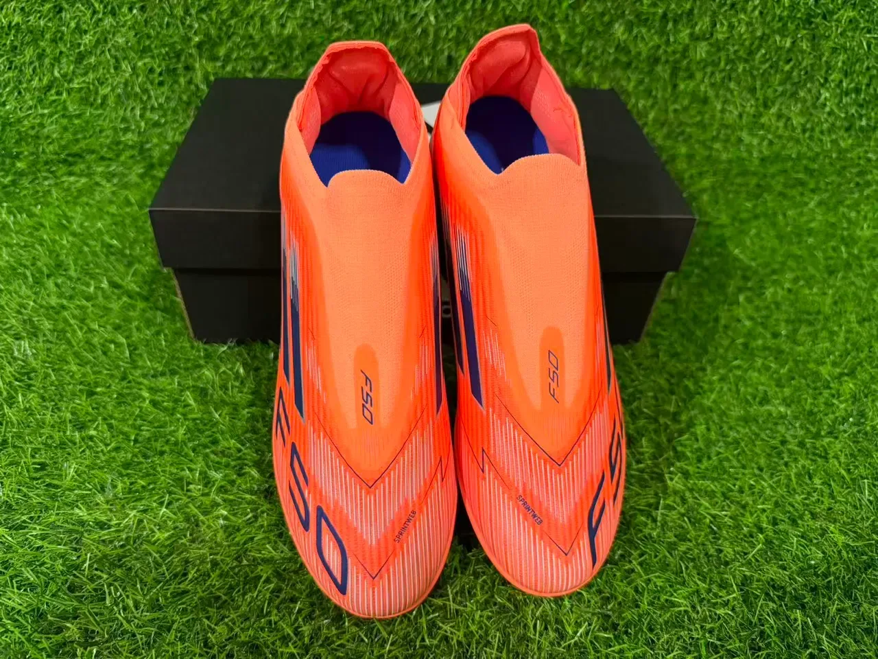 Adidas Chaussures de football Turf orange navy low-cut upper synthétique studs coniques 11