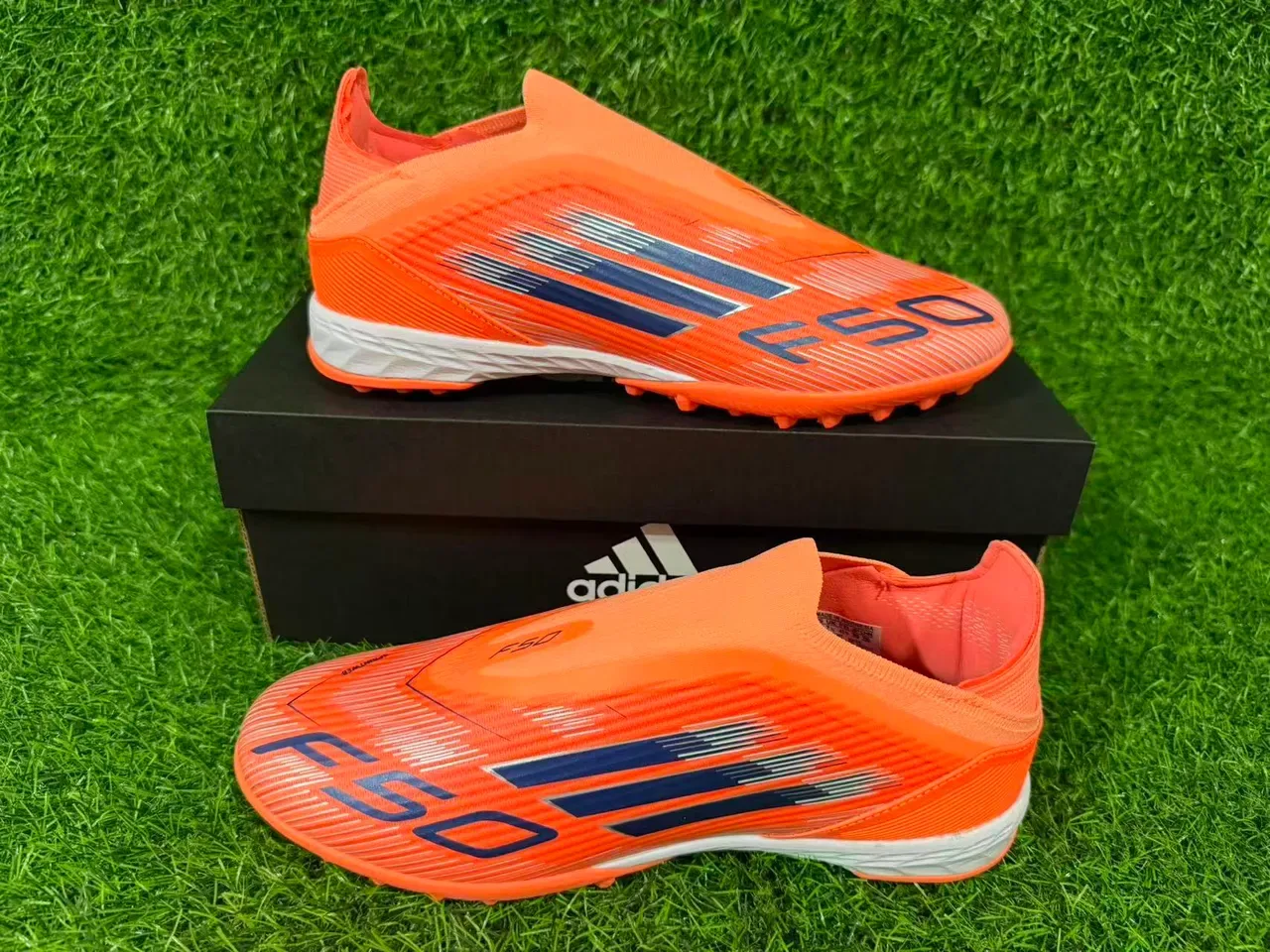 Adidas Chaussures de football Turf orange navy low-cut upper synthétique studs coniques 14