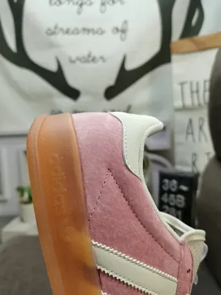 Adidas وردي برتقالي منخفض سويد ونسيج علوي أسلوب حياة حذاء رياضي 4