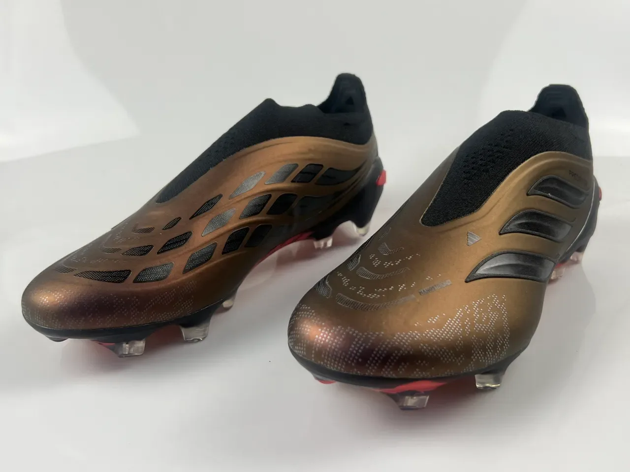 Adidas Predator ব্রাউন ব্ল্যাক মেটালিক ব্রোঞ্জ সিন্থেটিক ওভারলে দৃঢ় ভূমি ফুটবল জুতো 3