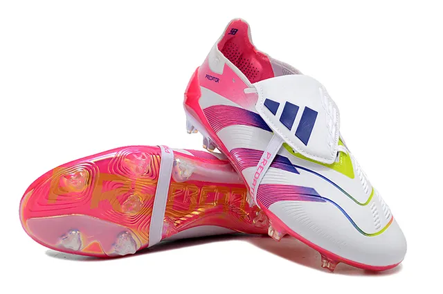 Adidas Predator Tênis de futebol com studs moldados, branco e rosa, corte baixo, cadarço assimétrico, gramado firme. 4