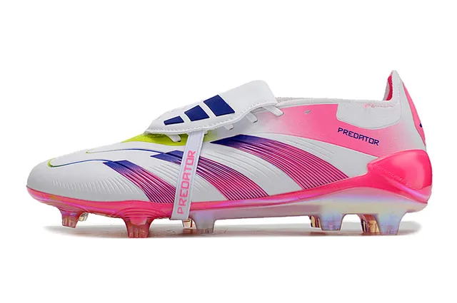 Adidas Predator Tênis de futebol com studs moldados, branco e rosa, corte baixo, cadarço assimétrico, gramado firme. 7