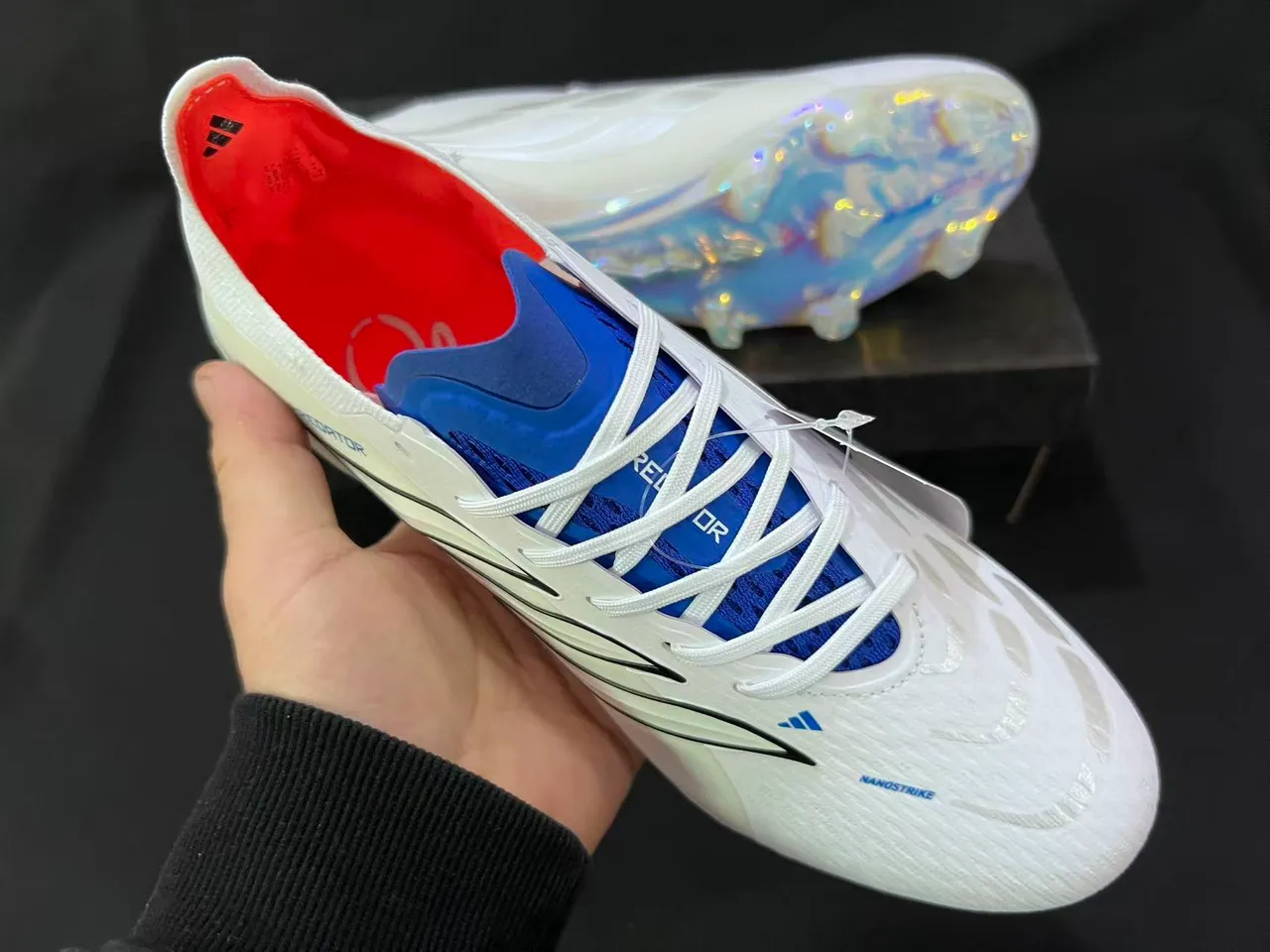 Adidas Predator Blanc Argenté Supérieur Synthétique Rayures Métalliques 3-Stripes Firm-Ground Chaussures de Football 8
