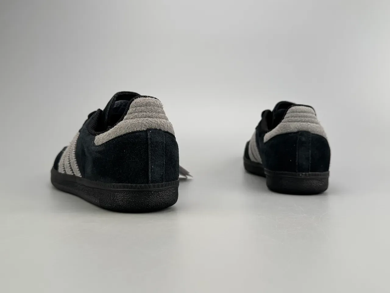 Adidas Samba Tênis Lifestyle Preto e Cinza de Camurça 4