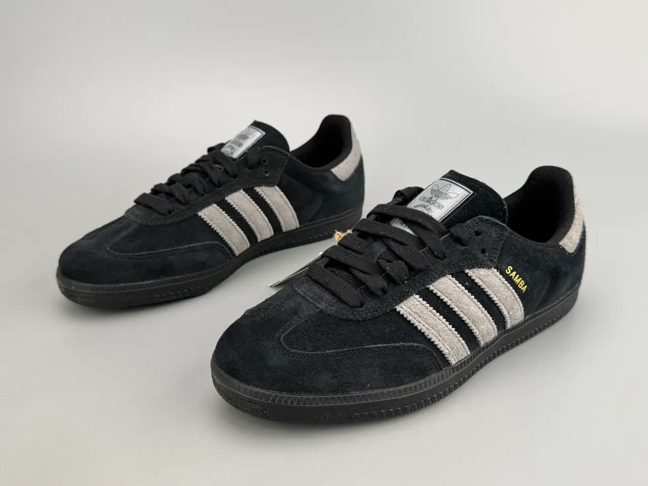 Adidas Samba Tênis Lifestyle Preto e Cinza de Camurça 9