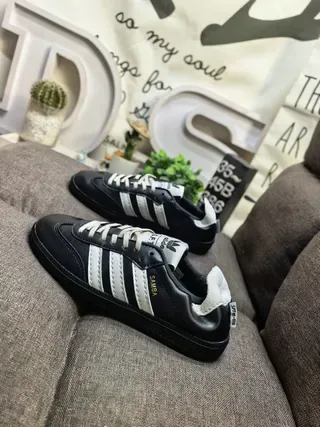 Adidas Samba কালো ও সাদা চামড়ার লাইফস্টাইল স্নিকার 7