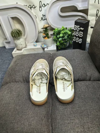 Adidas Samba Open-Back Lace-Up Beige Loafers 8