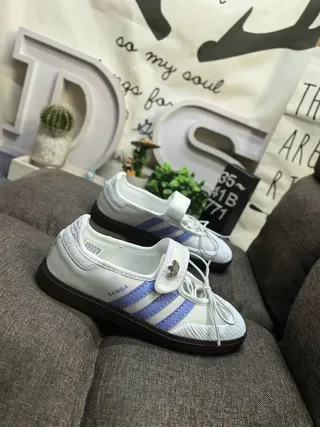 Adidas Samba Blanc et Violet Chaussures Lifestyle 9