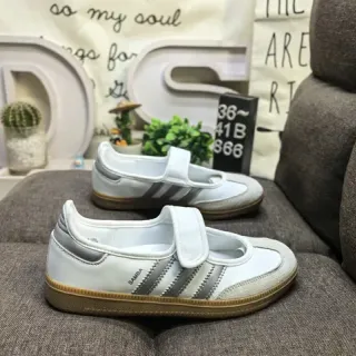 Adidas Samba 白银灰生活方式运动鞋