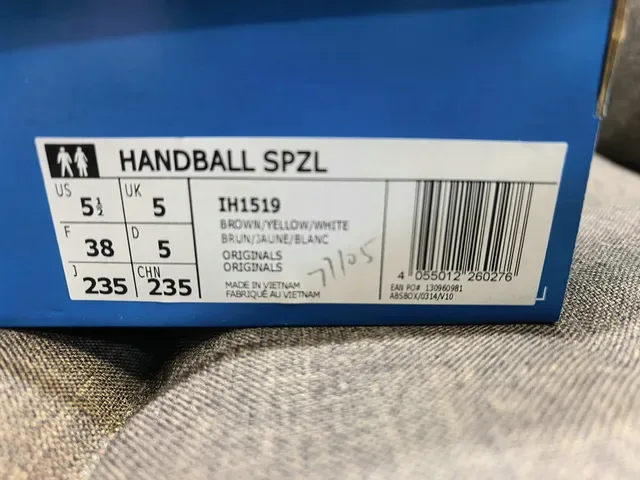 Adidas Spezial Tênis Lifestyle de Camurça Marrom e Creme 2
