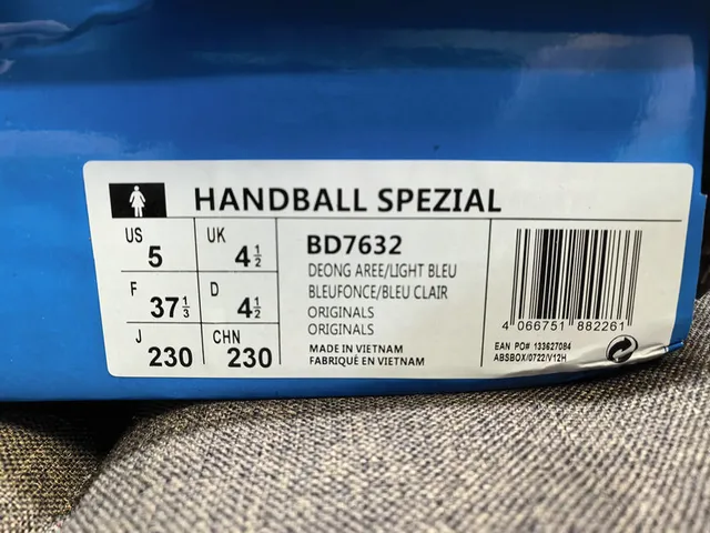 Adidas Spezial Tênis Lifestyle de Camurça Azul Claro 2