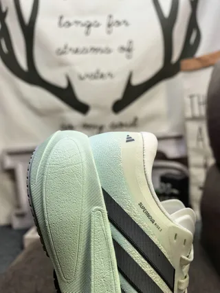 Adidas Supernova Green Gray Silhueta Leve Painel Lateral de Três Listras Tênis de Corrida 3