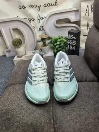 Adidas Supernova Green Gray Silhueta Leve Painel Lateral de Três Listras Tênis de Corrida 10
