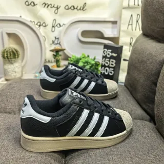 Adidas Superstar حذاء أسلوب الحياة أسود وأبيض