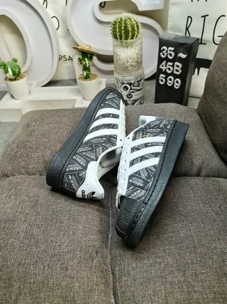 Adidas Superstar Negro y Blanco zapatillas lifestyle 6