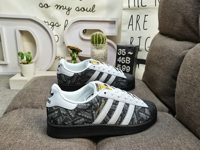 Adidas Superstar Negro y Blanco zapatillas lifestyle 11