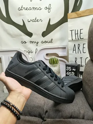 Adidas Superstar Negro y Blanco zapatillas lifestyle 15