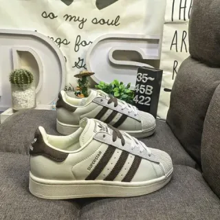 Adidas Superstar Off-White and Brown حذاء رياضي أسلوب حياة