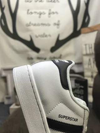 Adidas Superstar Tênis Lifestyle Branco e Preto 3
