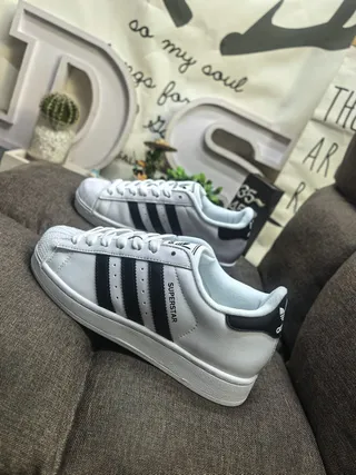 Adidas Superstar Tênis Lifestyle Branco e Preto 7