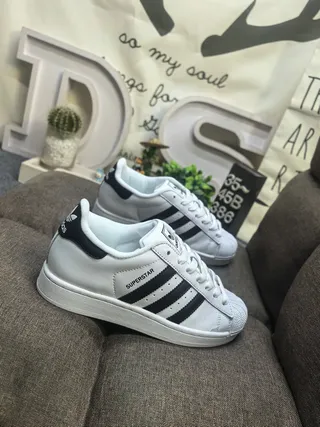 Adidas Superstar Tênis Lifestyle Branco e Preto 9