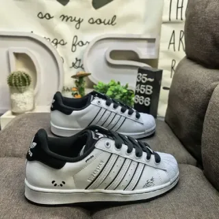 Adidas Superstar Zapatillas Lifestyle Blancas y Negras