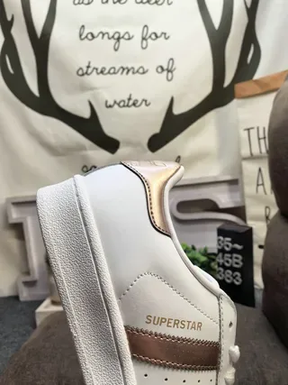 Adidas Superstar Branco e Rose-Gold Metálico Lifestyle Sneakers 3
